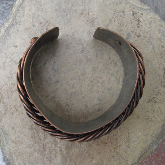 Vintage Pedro Pujol Copper Modernist Coiled Cuff bracelet - Picture 6 of 6